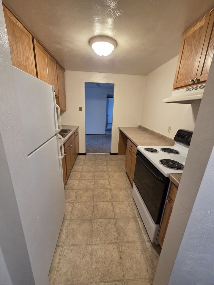 1337 S Norwood Ave #18 - Photo 4 of 9