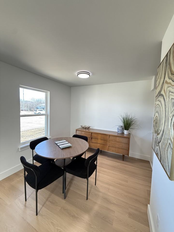 1126 W Cato Springs Rd #1 - Photo 7 of 24