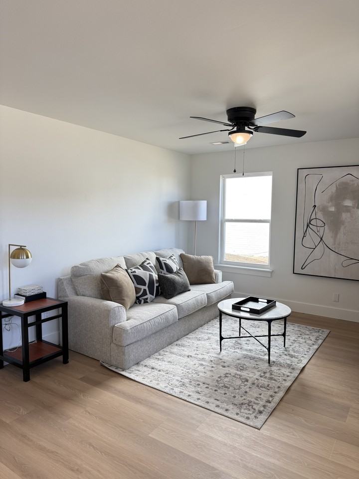 1172 W Cato Springs Rd #1 - Photo 3 of 29