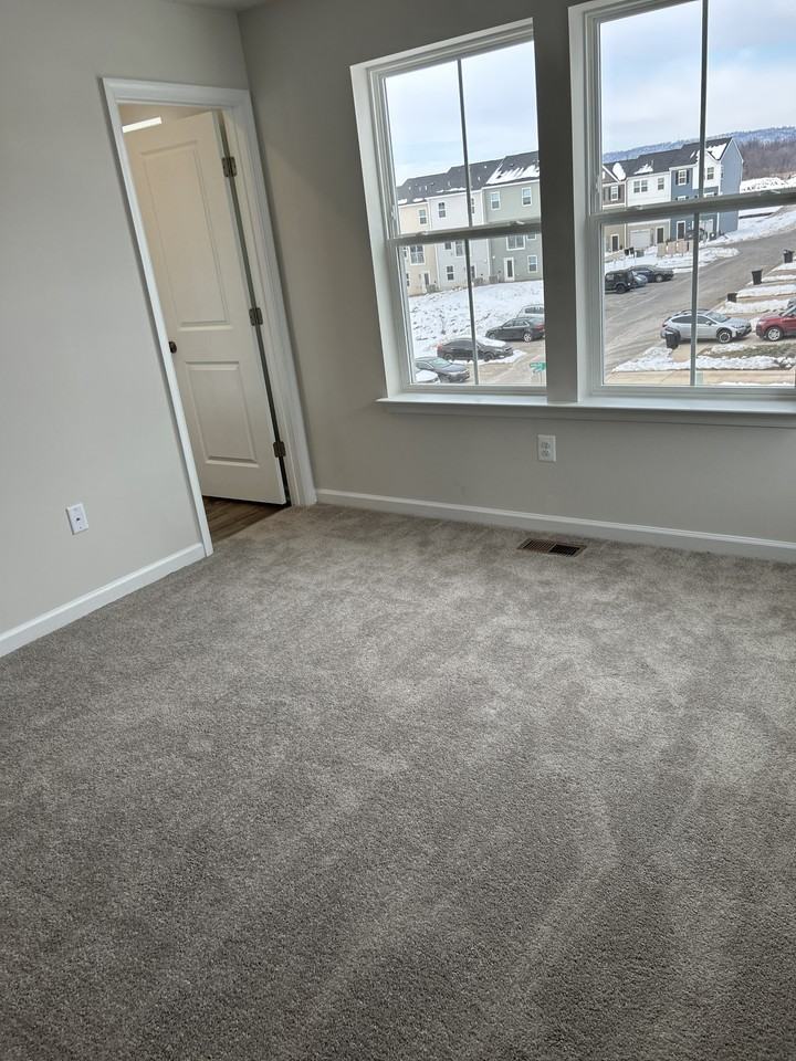 113 Kinkade Ct - Photo 7 of 10