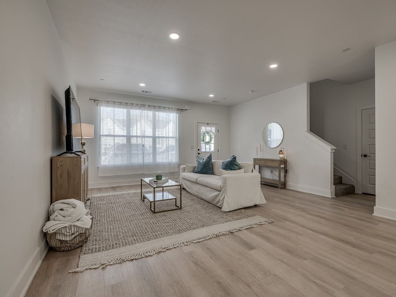 1640 N Leverett Ave #1 - Photo 6 of 44