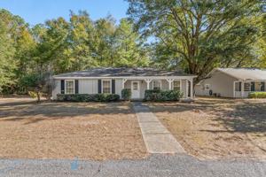 featured image of 165 Montclair Loop #1