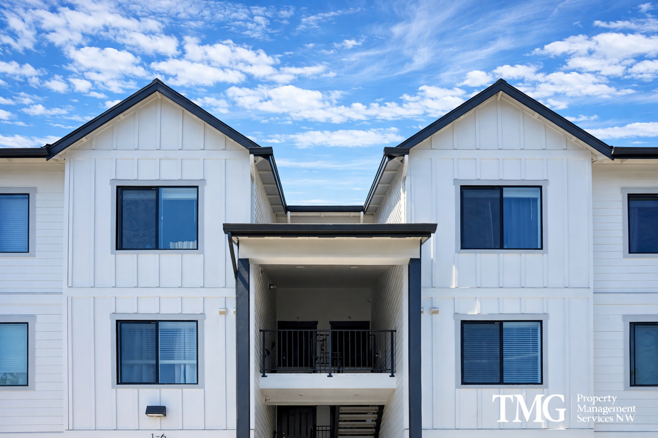 51st Street Apartments - Photo 3 of 27