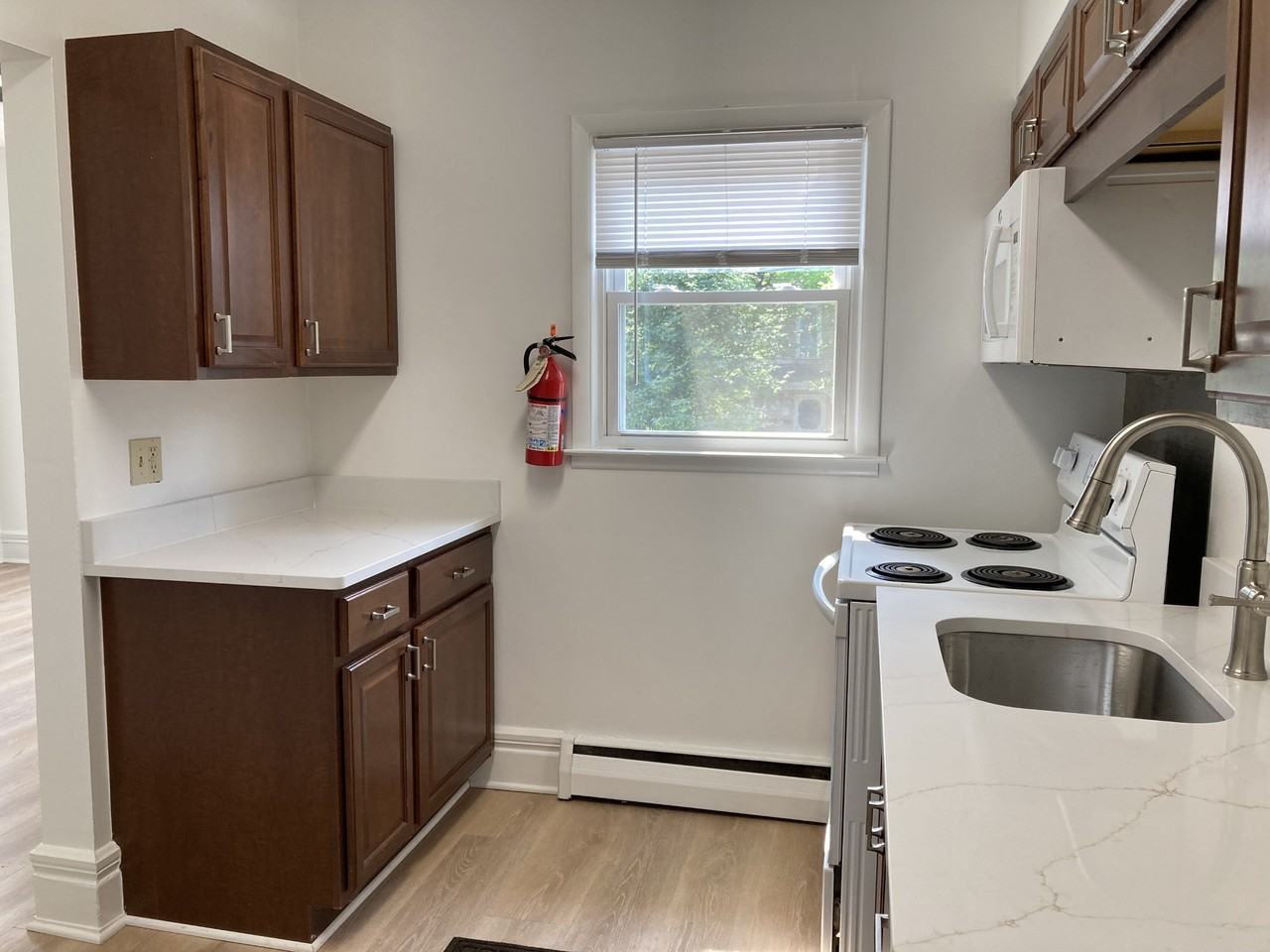 303 E Madison St #2 - Photo 6 of 13