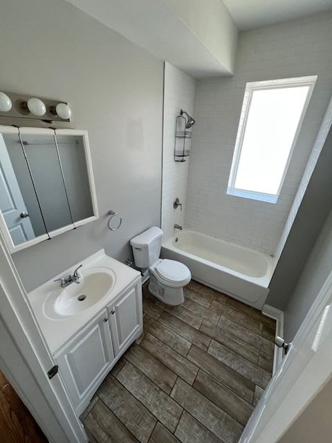 439 W Marquette Rd #2S - Photo 4 of 9