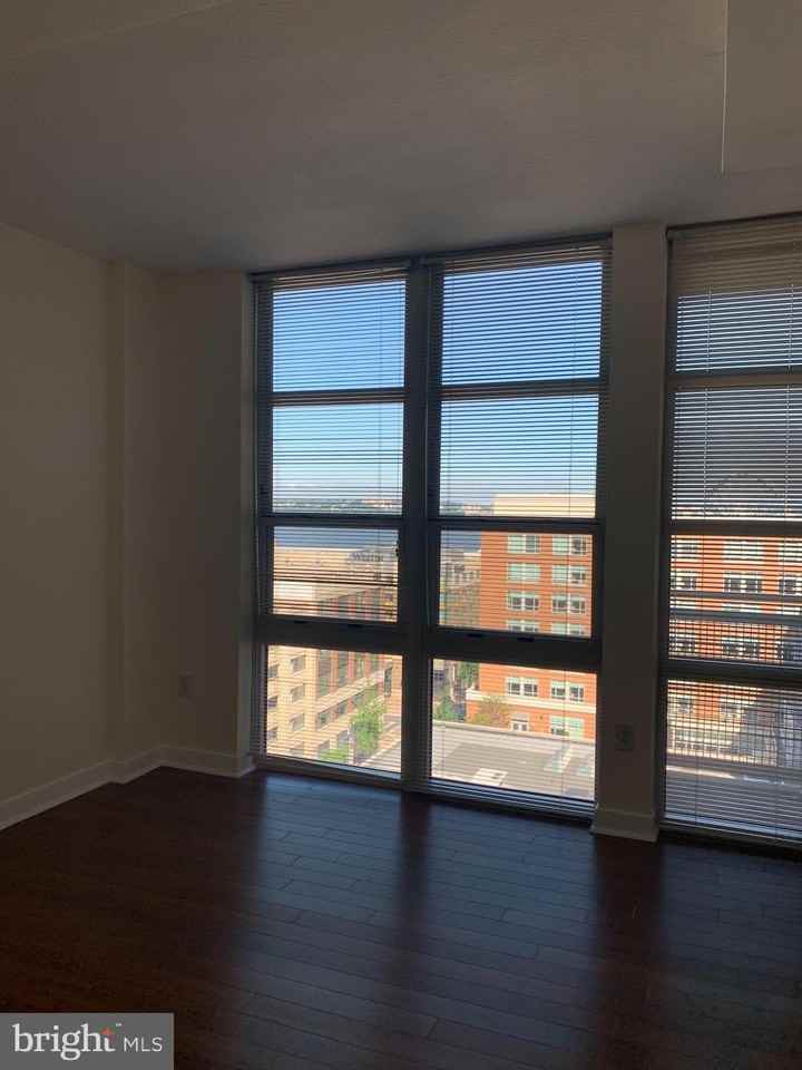 157 Fleet St #916 - Photo 7 of 21