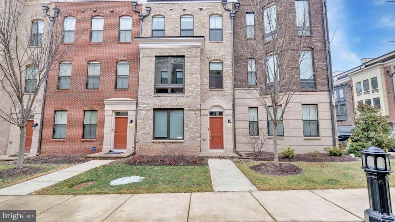 513 Riversail Ln Unit 429 #429 - Photo 2 of 43