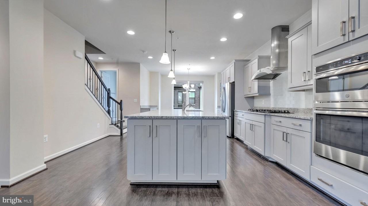 513 Riversail Ln Unit 429 #429 - Photo 4 of 43