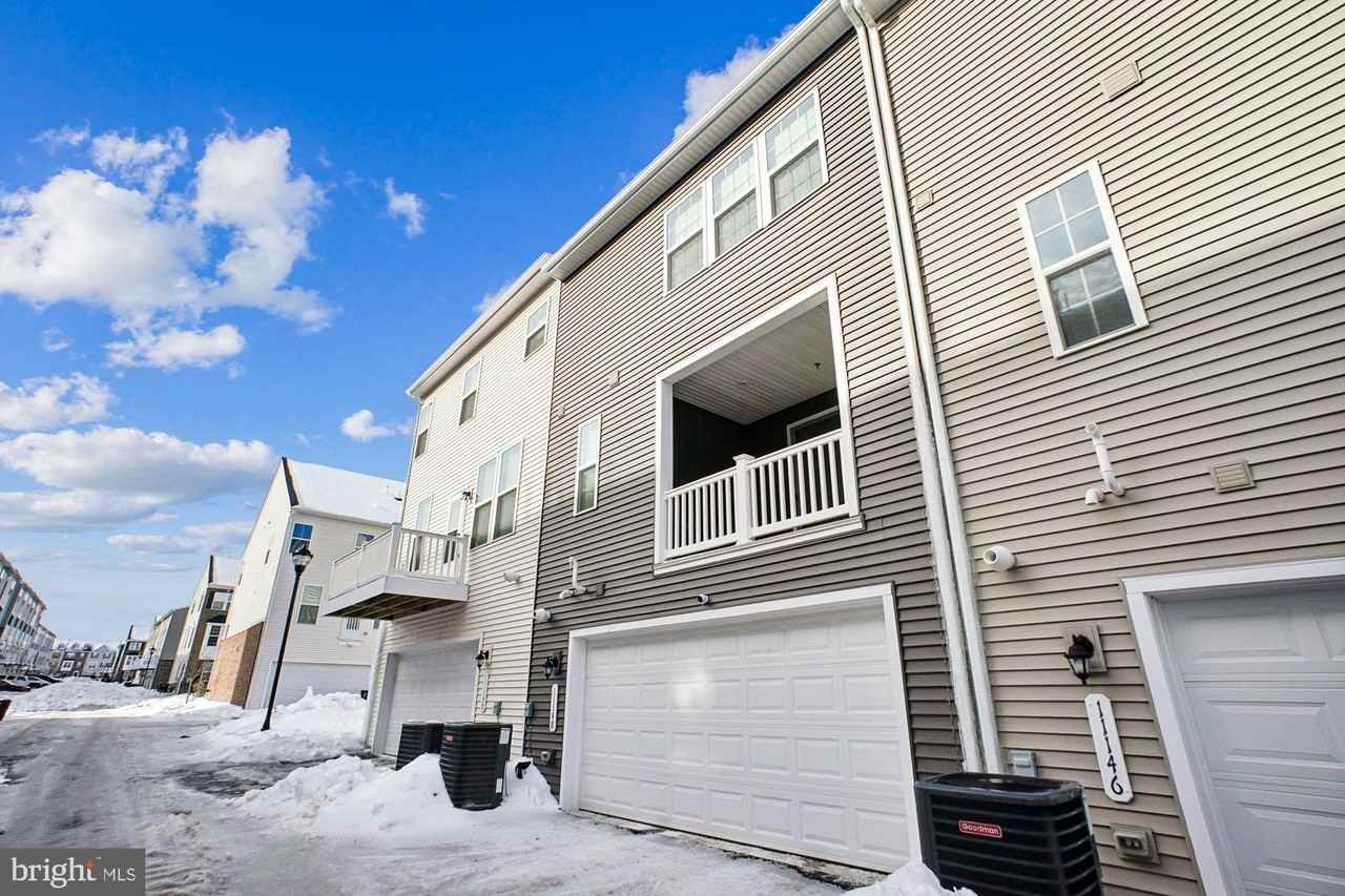 11148 Meridian Hill Way - Photo 7 of 42