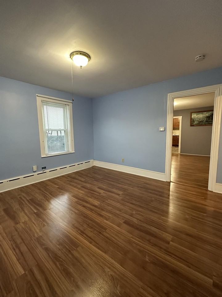 15 Belleville Ave #1 - Photo 3 of 10