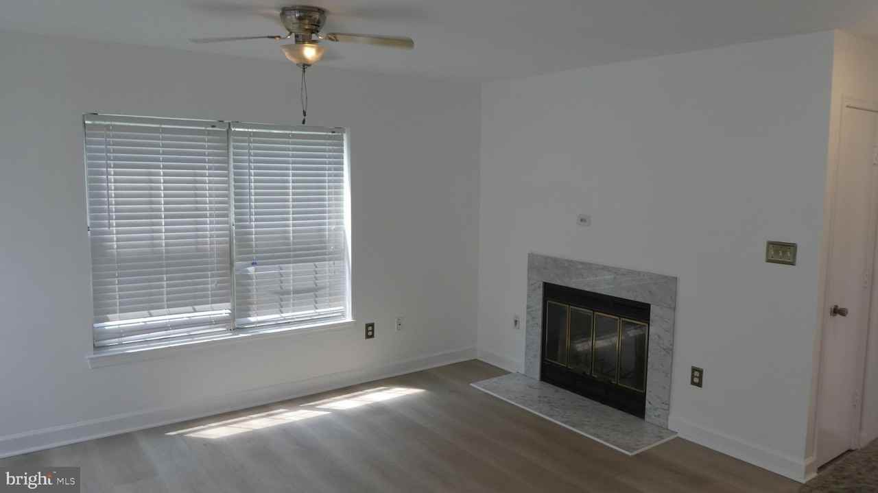 1007 Summerglenn Ct - Photo 3 of 22