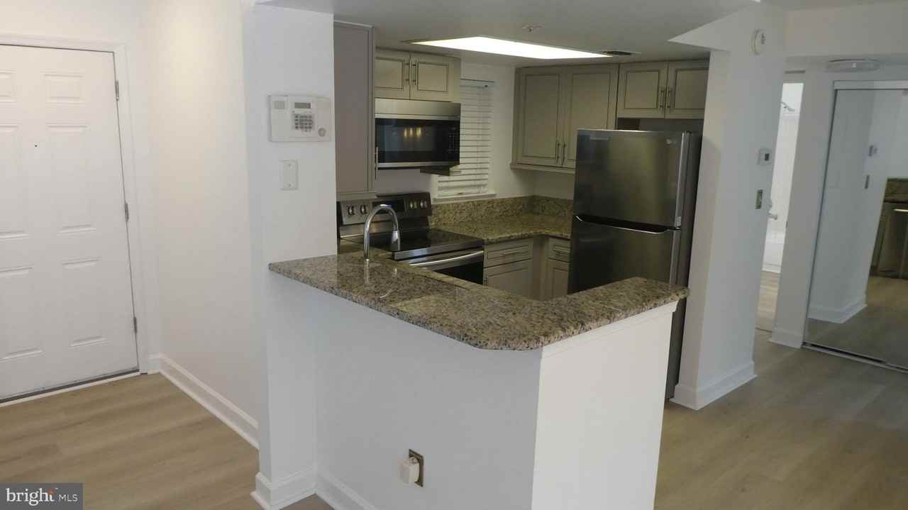 1007 Summerglenn Ct - Photo 6 of 22