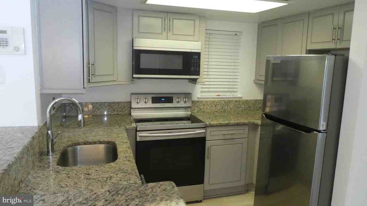 1007 Summerglenn Ct - Photo 7 of 22