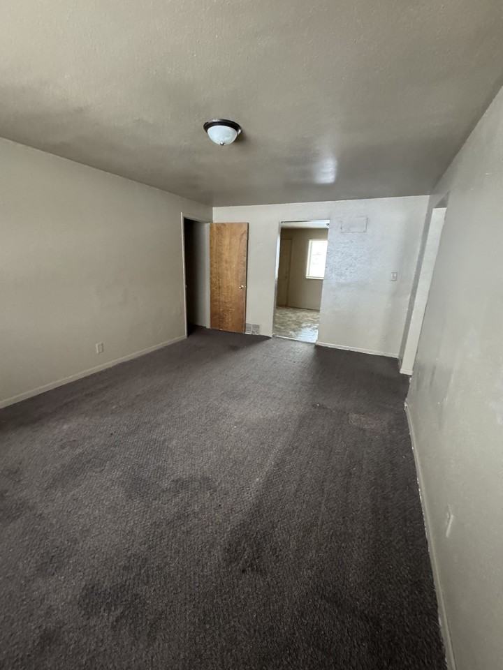 8746 W Carmen Ave #4 - Photo 2 of 6