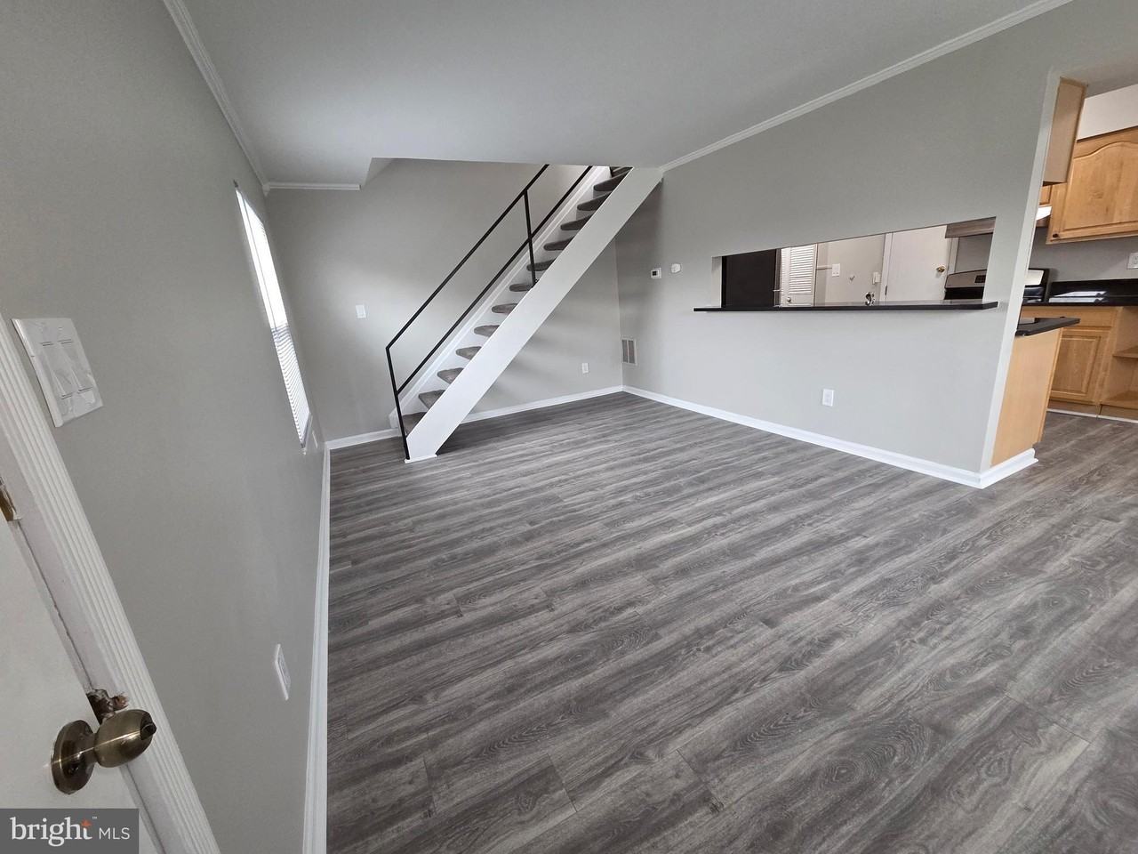 3291 Chester Grove Rd - Photo 4 of 38