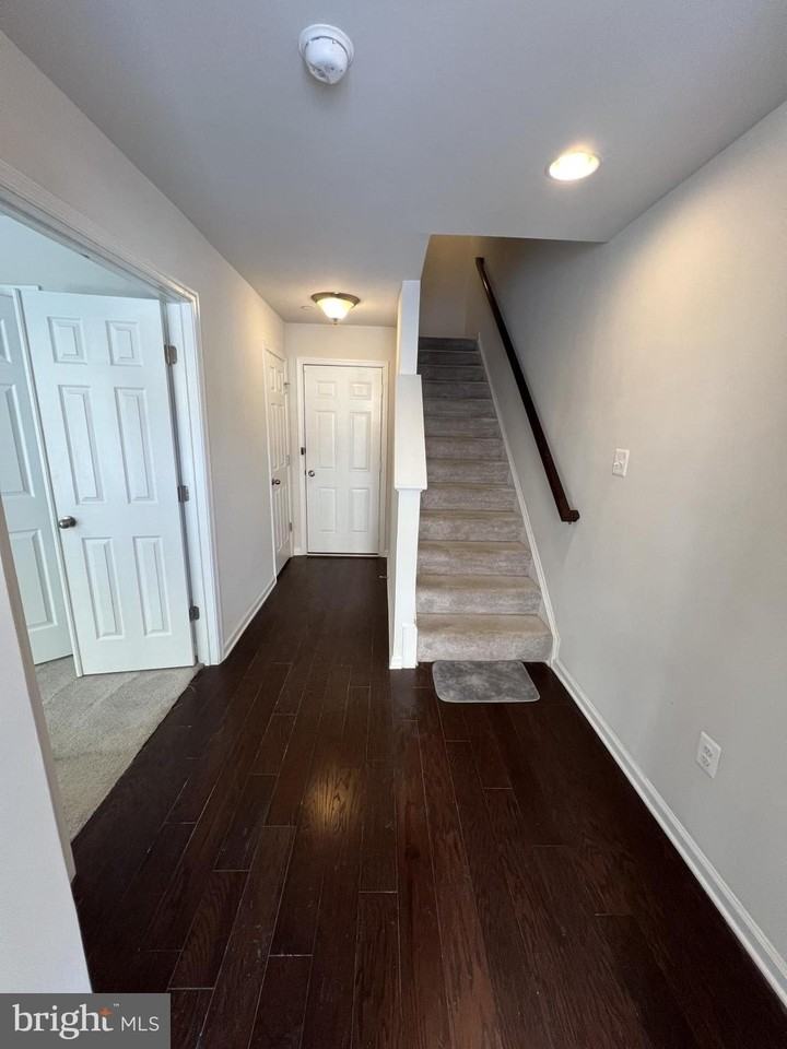 12909 Brickyard Blvd - Photo 3 of 36