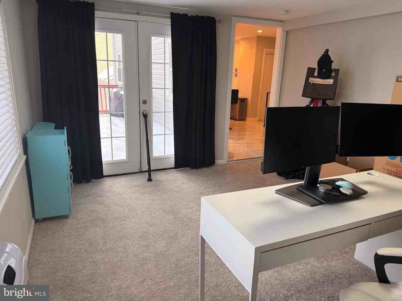 2102 Willowtree Ln - Photo 4 of 17