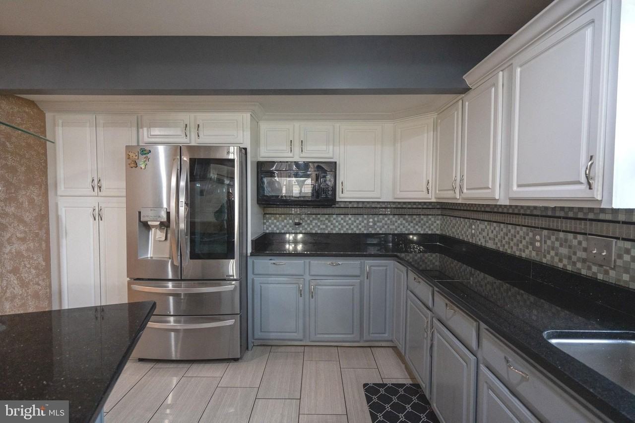 6308 Ager Rd - Photo 4 of 21