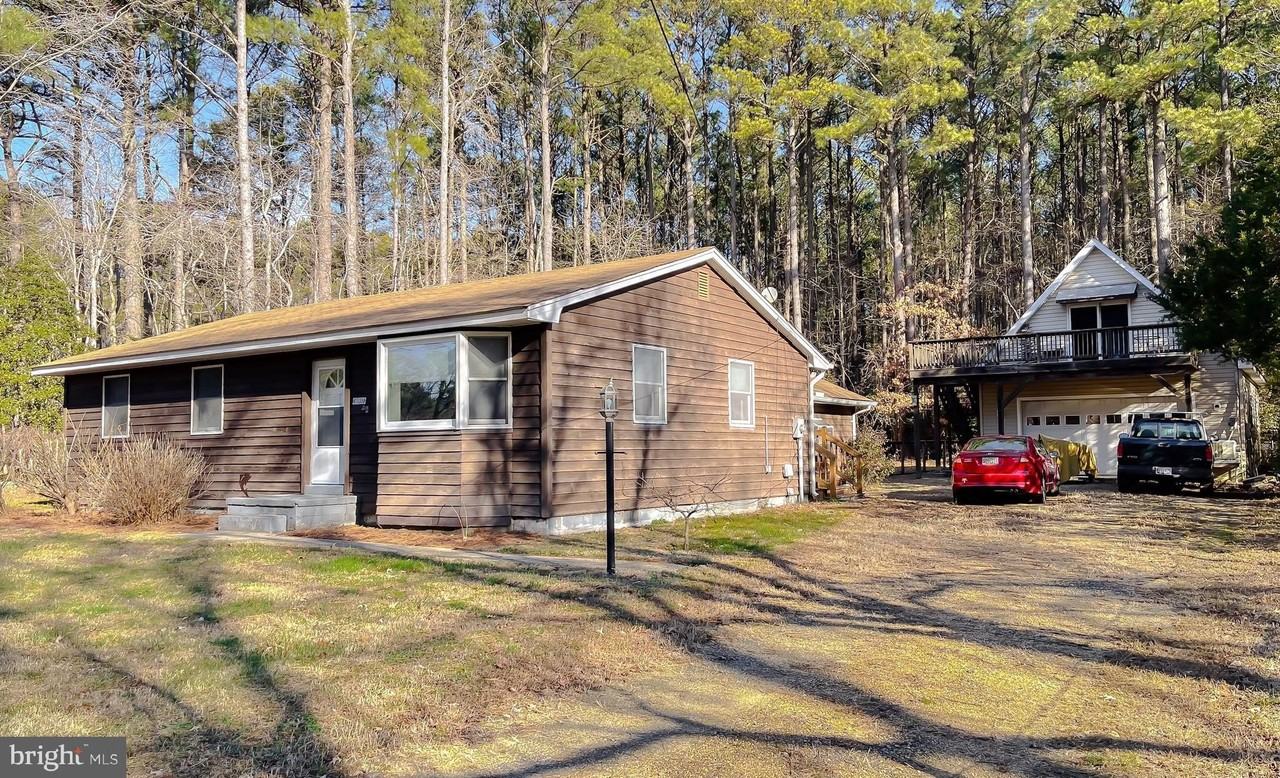 18937 Mckays Cove Ln - Photo 3 of 37