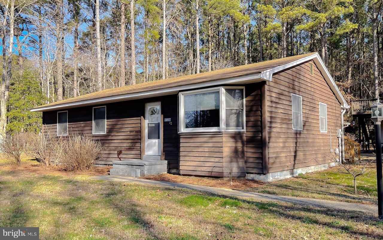 18937 Mckays Cove Ln - Photo 4 of 37