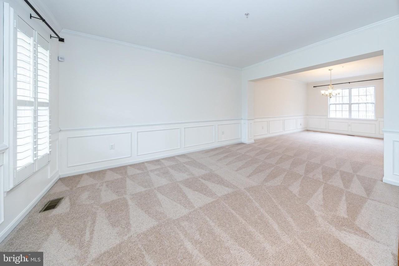 28461 Ben Oaks Dr - Photo 3 of 50