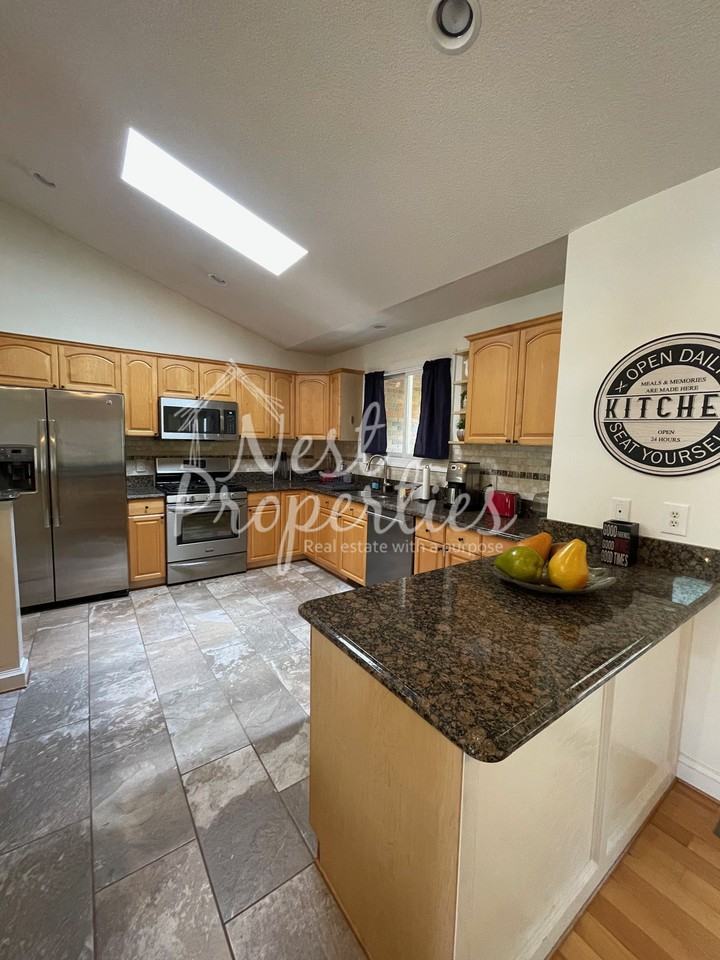 1429 Adella St #1 - Photo 3 of 9