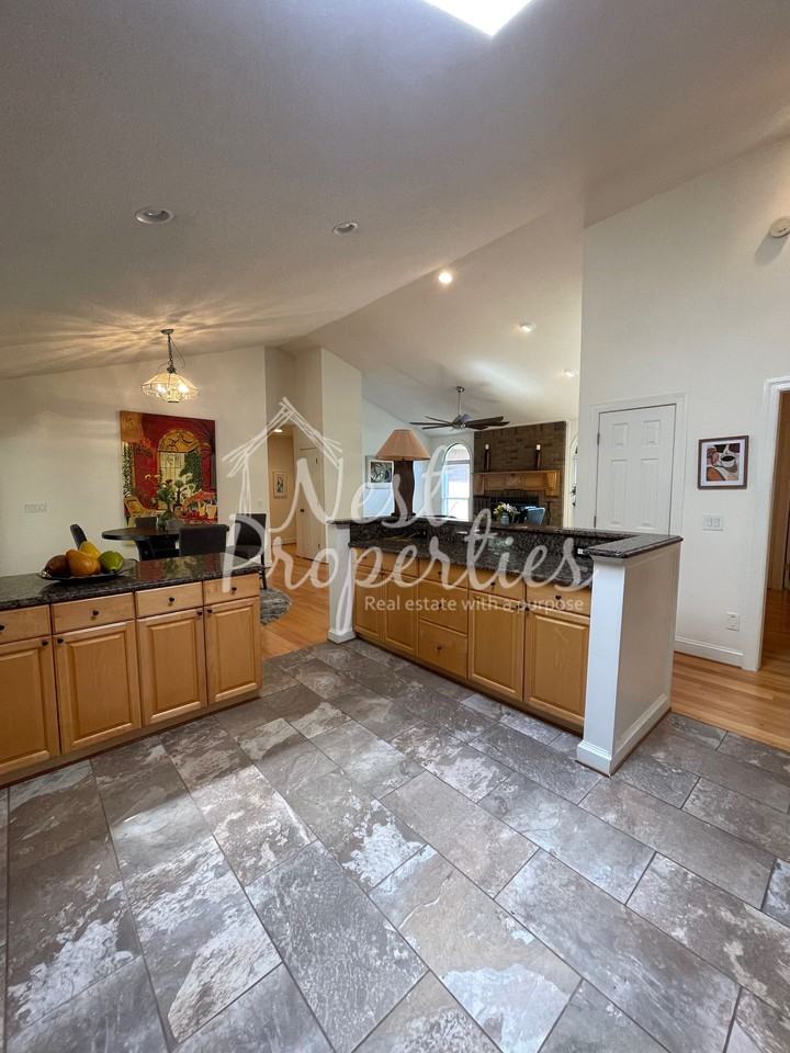 1429 Adella St #1 - Photo 4 of 9