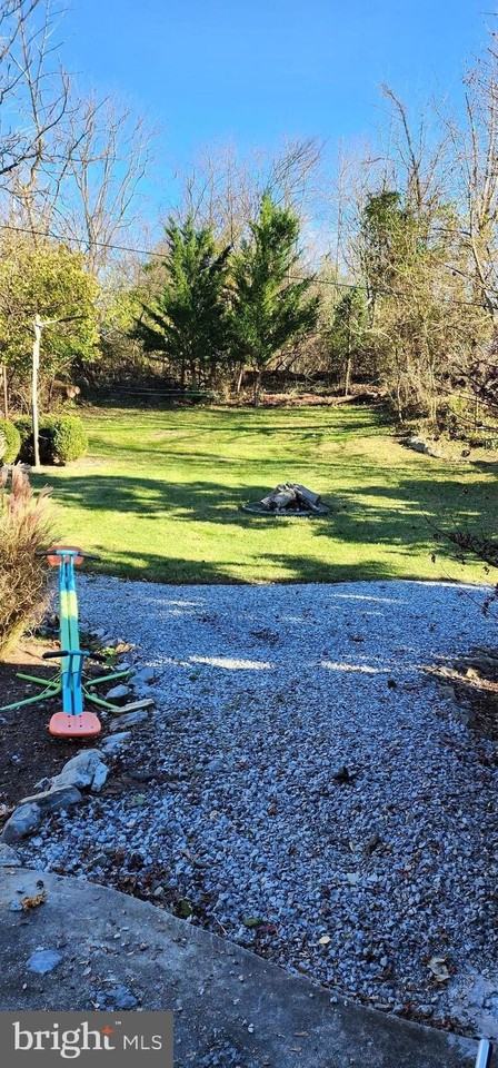 1116 Kuhn Ave - Photo 2 of 14