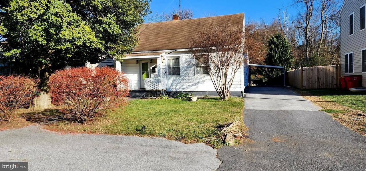 1116 Kuhn Ave - Photo 5 of 14