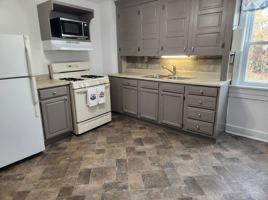 featured image of 1221 E Philadelphia St