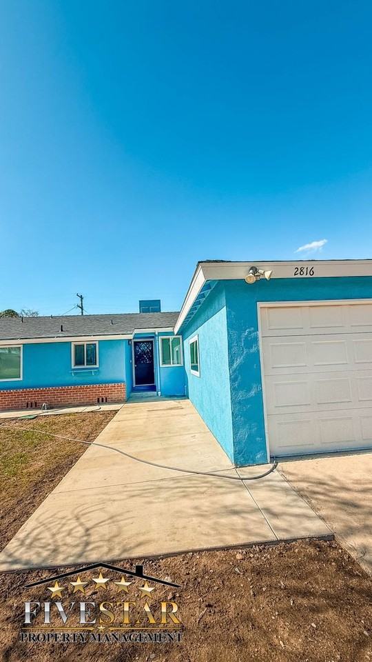 2816 Occidental St - Photo 2 of 24