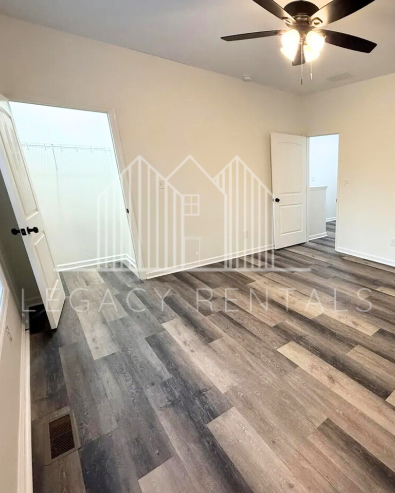 307 W Blair Ave #1 - Photo 3 of 6