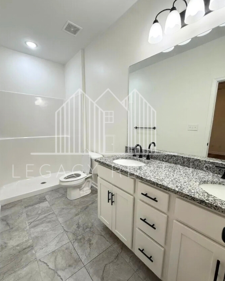 307 W Blair Ave #1 - Photo 4 of 6