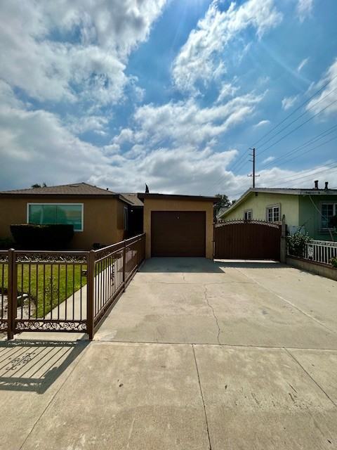 340 W Raymond St #B - Photo 2 of 16