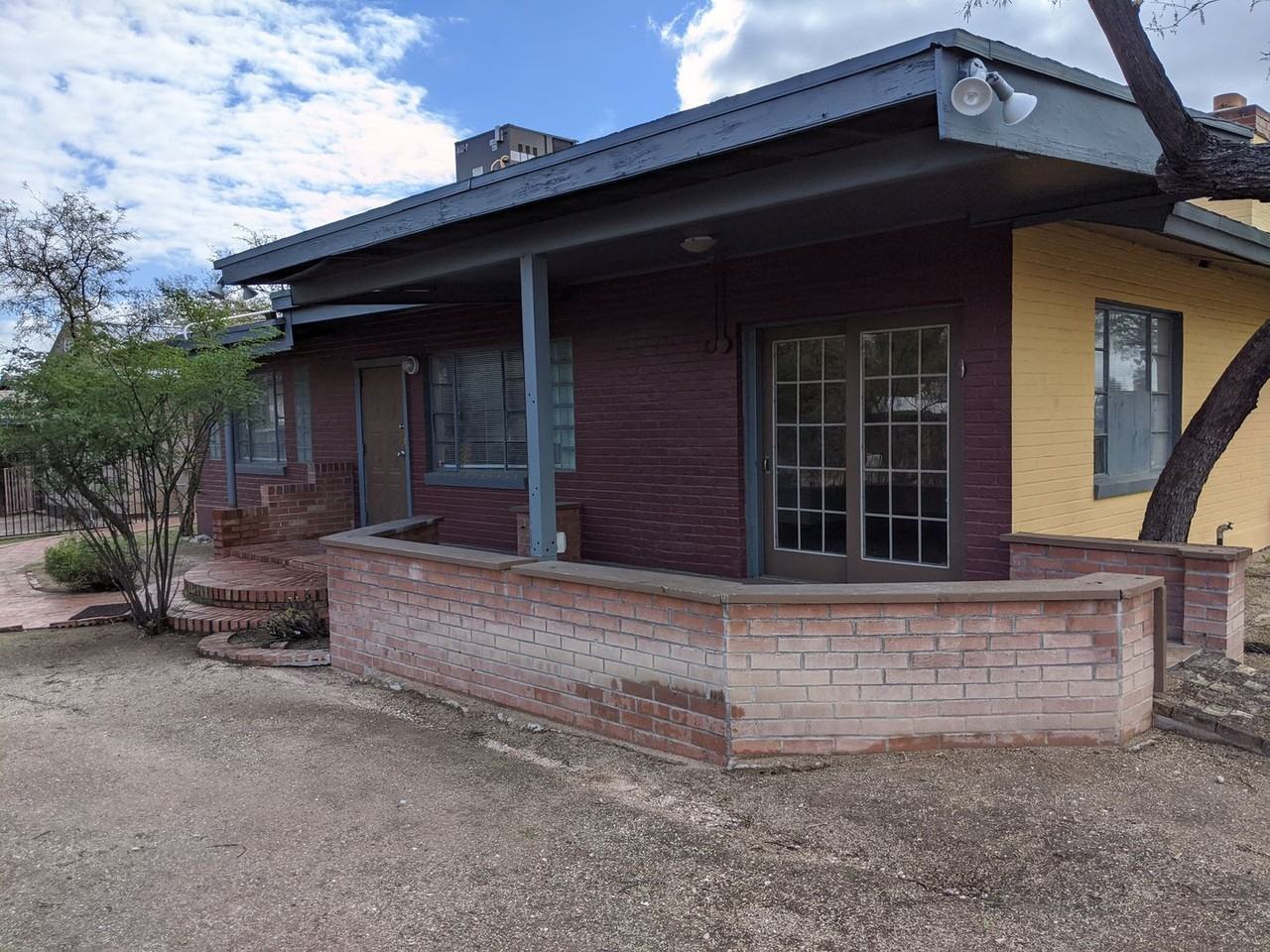 1104 E. Waverly St. - Photo 5 of 18