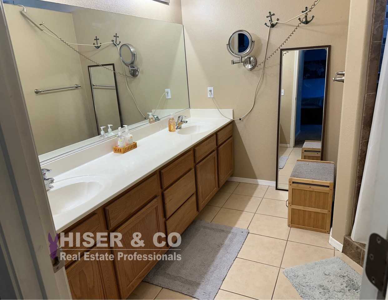 7143 E Alvarado Dr #1 - Photo 3 of 21