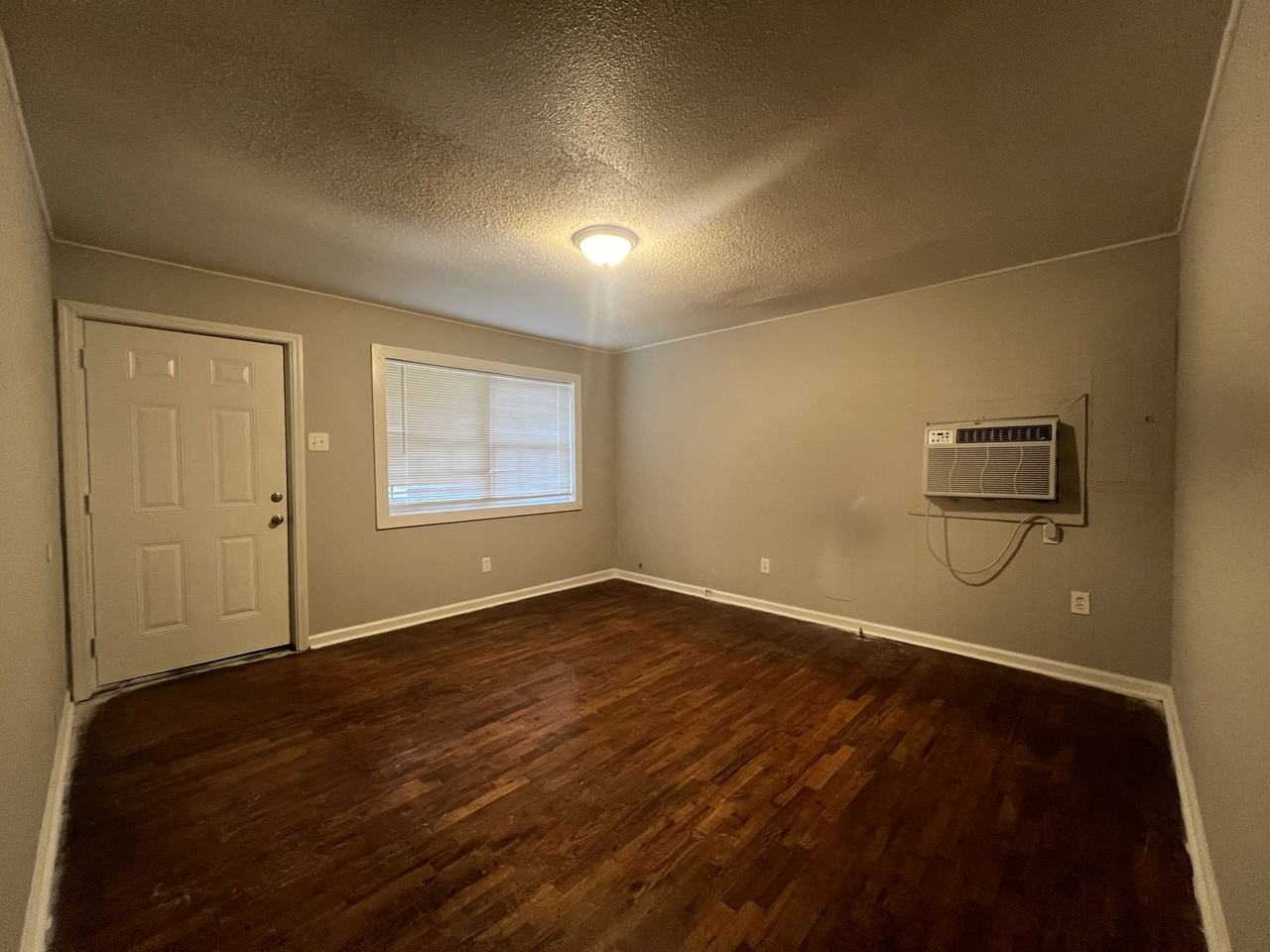 963 Scott St #1 - Photo 2 of 19