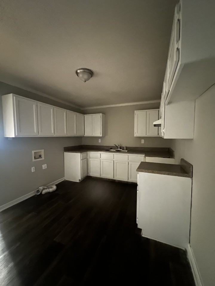 963 Scott St #1 - Photo 3 of 19