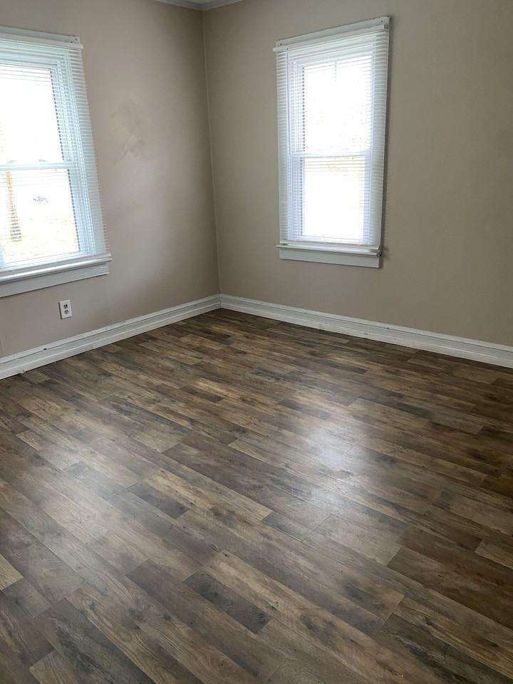 2355 Blowing Rock Blvd #1 - Photo 6 of 10