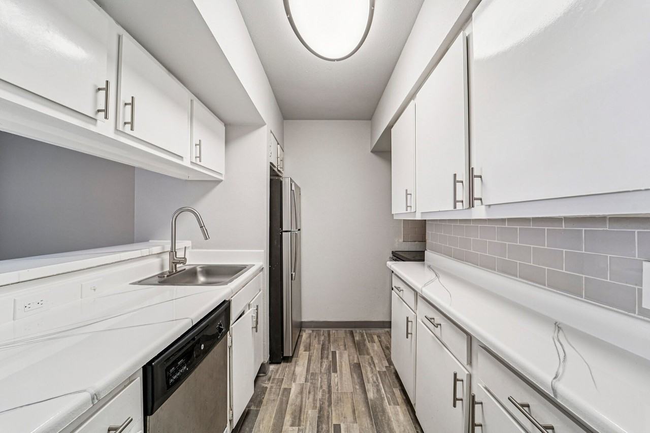 Ridley Apartments - Photo 2 of 31