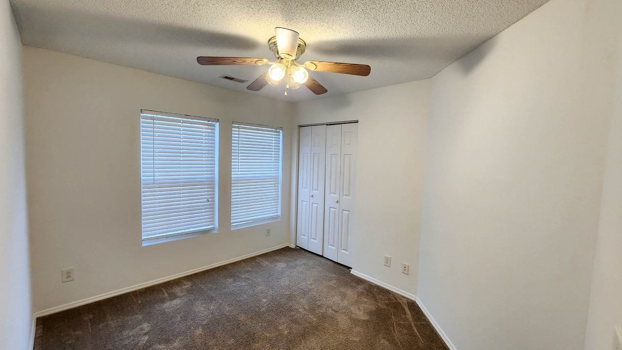 199 Bellegrove Dr #1 - Photo 7 of 11