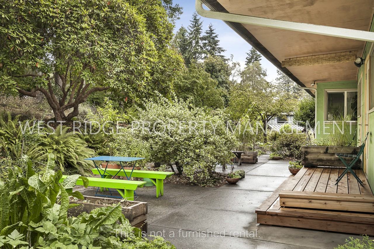 9264 Sw 8th Dr #1 - Photo 4 of 26