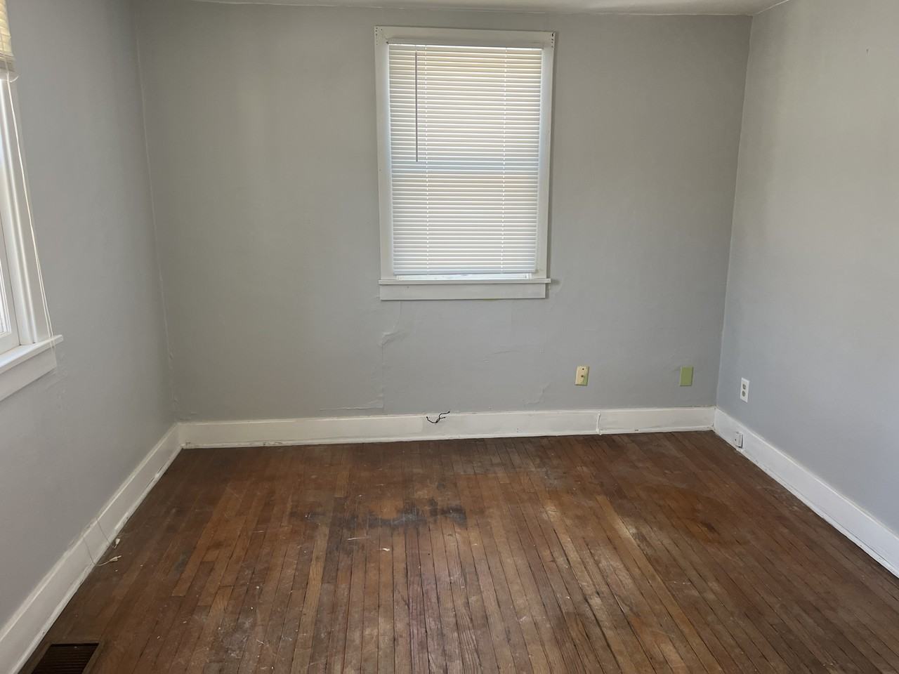 2013 S Spring St Rear #REAR - Photo 4 of 6