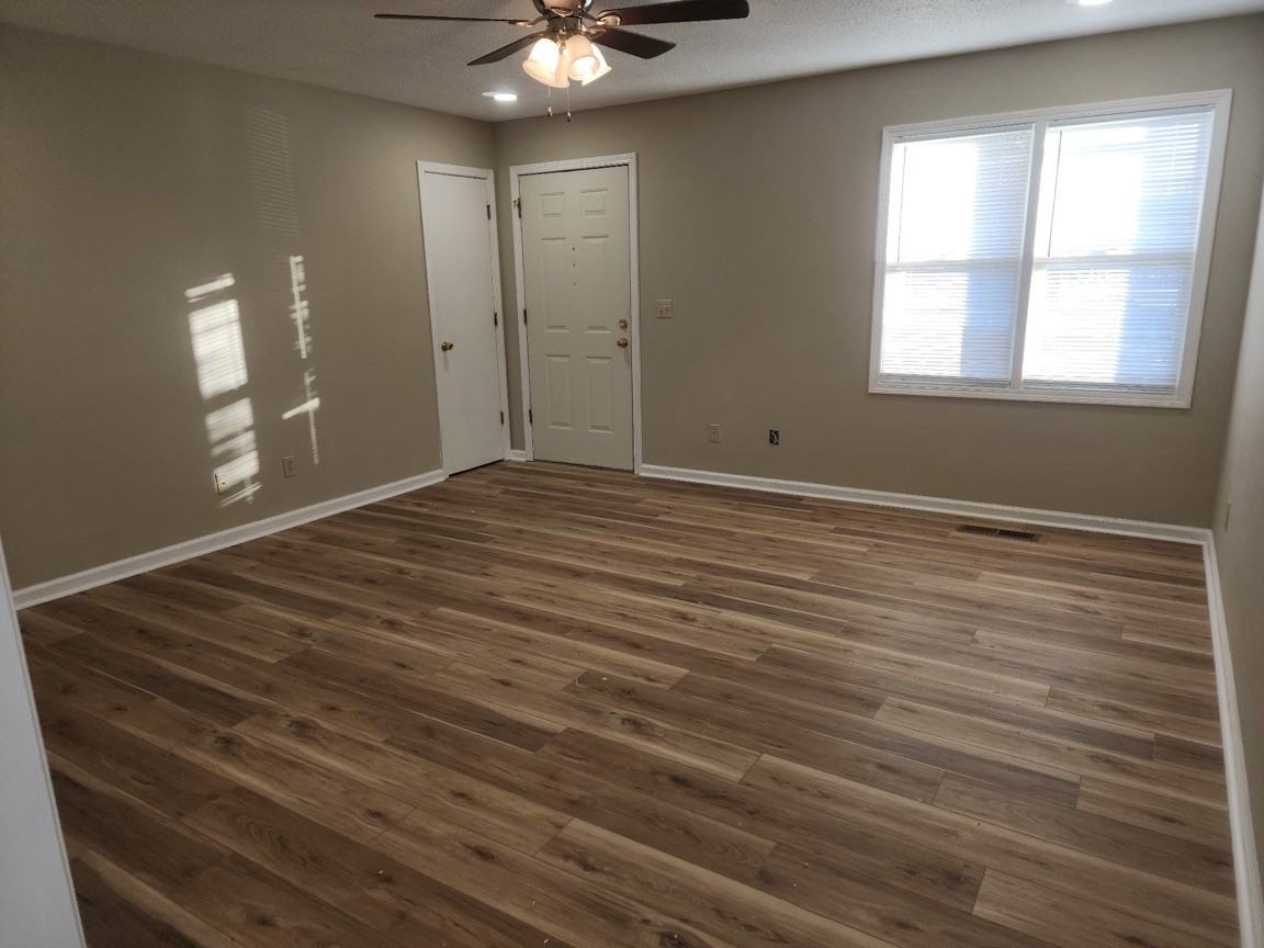 1002B Southwood Dr #B - Photo 2 of 6