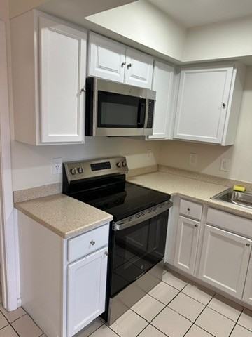 528 Se 7th St #528-1 - Photo 2 of 13