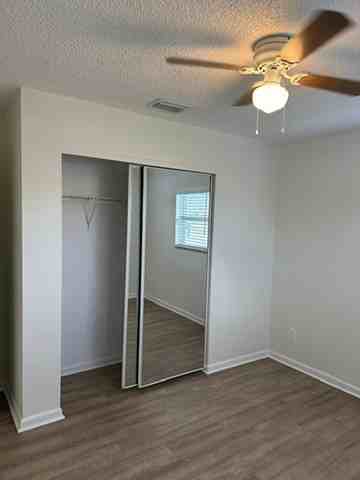 528 Se 7th St #528-1 - Photo 7 of 13