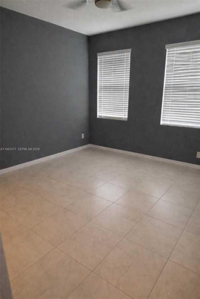 1040 Northwest 33rd Court - Photo 4 of 6