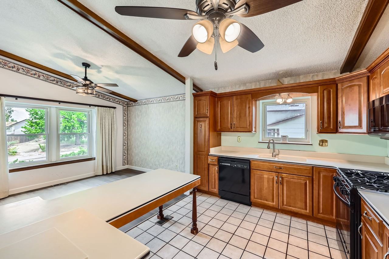 7649 Safari Cir #1 - Photo 4 of 11