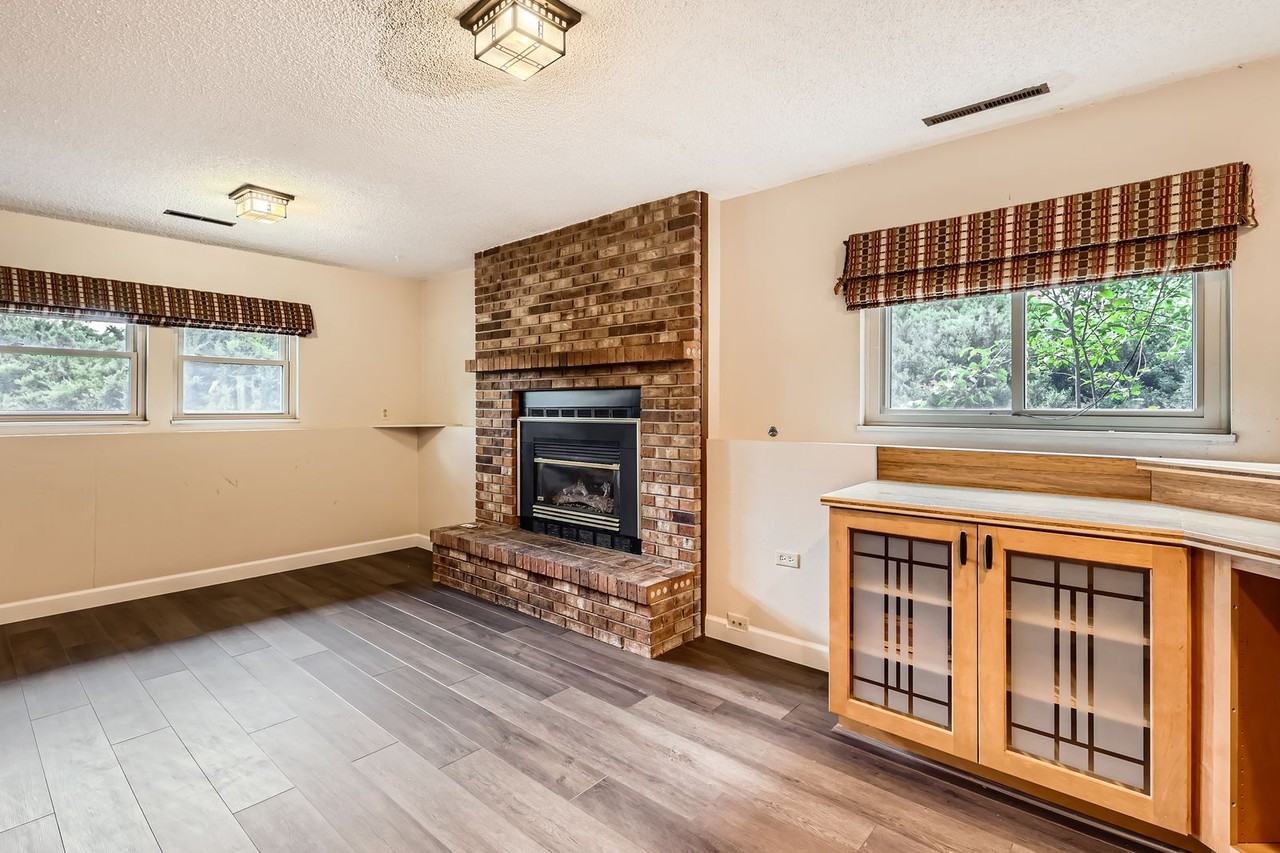 7649 Safari Cir #1 - Photo 7 of 11