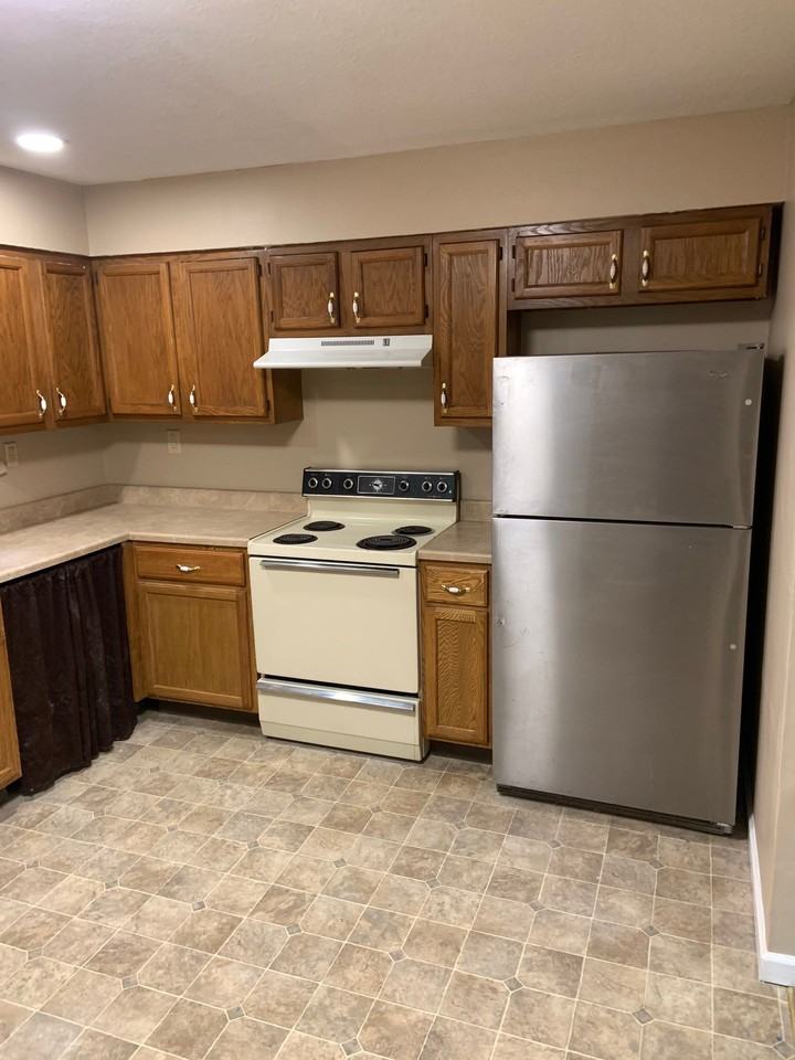 109 Brown St #109 - Photo 3 of 20